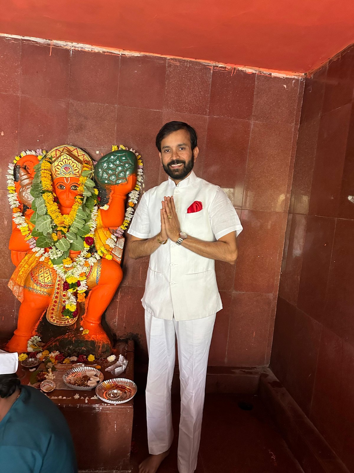 Piyush at the Hanuman temple at Ramshej